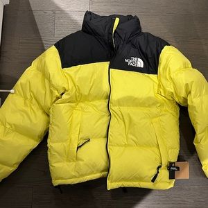 BNWT The North Face 1996 Retro jacket size Medium